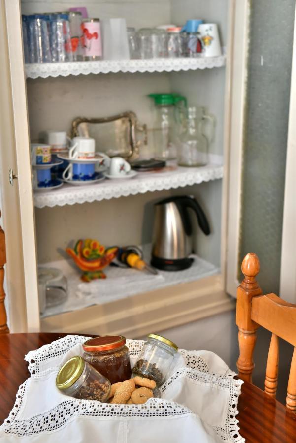 Grandmas Guest House Hydra  Bagian luar foto