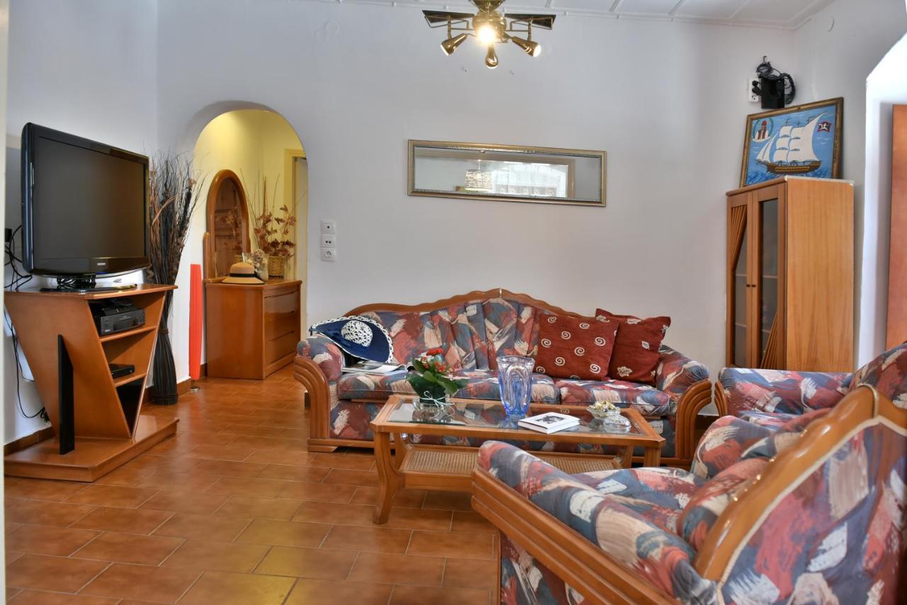 Grandmas Guest House Hydra  Bagian luar foto