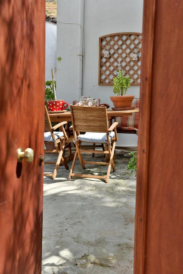 Grandmas Guest House Hydra  Bagian luar foto